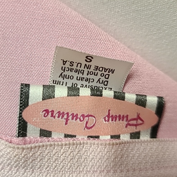 Pinup couture pink dress - Picture 4 of 5